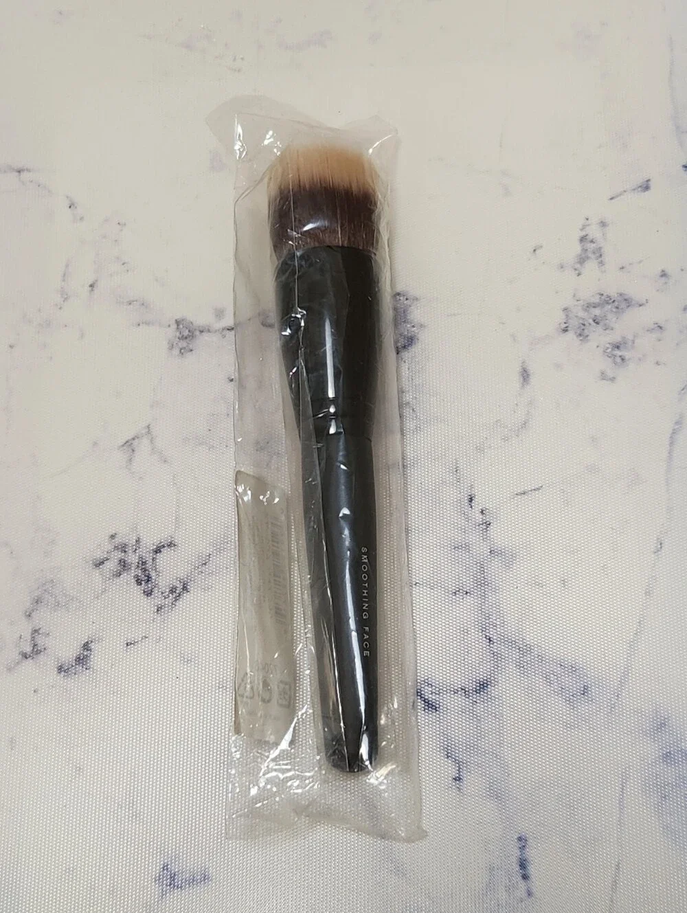 BareMinerals Smoothing Face Brush Sealed